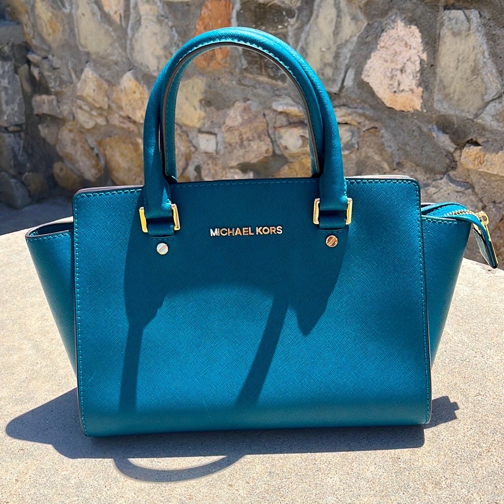 Michael Kors Selma Medium Satchel